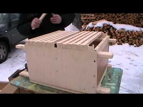 Видео: Приспособление для  сколачиваня рамок