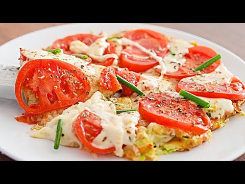 Видео: Самый ВКУСНЫЙ рецепт из кабачков на завтрак! Кабачковая пицца на сковороде! Просто, вкусно и быстро!