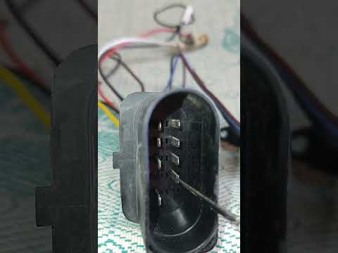 Видео: Разъем фары Chery Fora/Vortex Estina. Распиновка корректора фар, ближнего, дальнего, и габаритов.