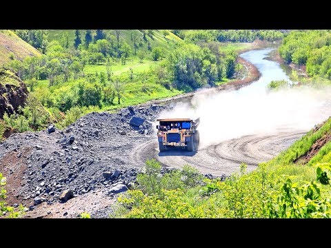 Видео: Околица г. Кривой Рог - Гданцевка, весной.  Озеленённые отвалы.