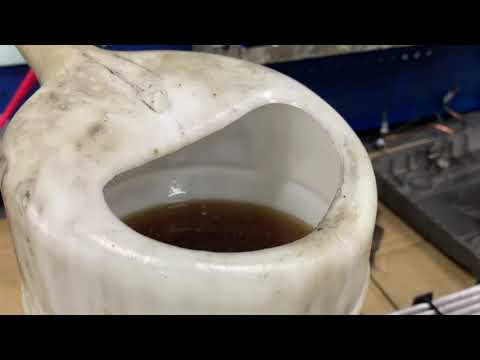 Видео: Замена масла Kia Sportage