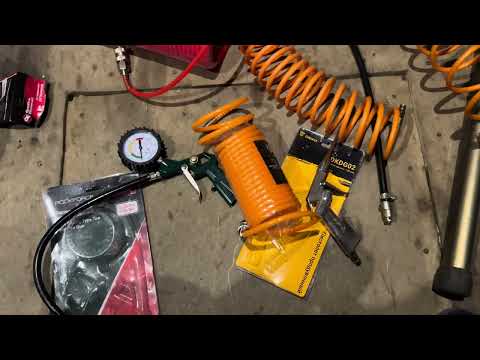 Видео: Бесшумный компрессор для маленькой мастерской - безмасляный Hyundai HYC 18224 LMS - тестируем шум