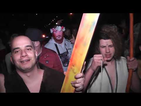 Видео: Кукерски празник в село Първенец,