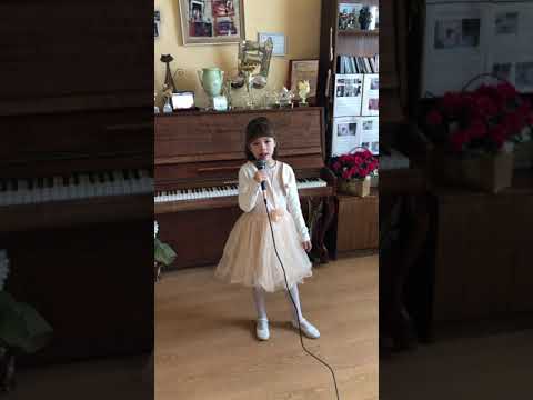 Видео: Жаклин Андонова / Клуб "Ритъм" / -  " Мама "