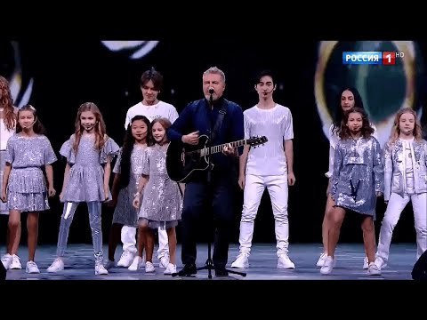 Видео: Леонид Агутин, Хор Академии Игоря Крутого – «Включите свет»