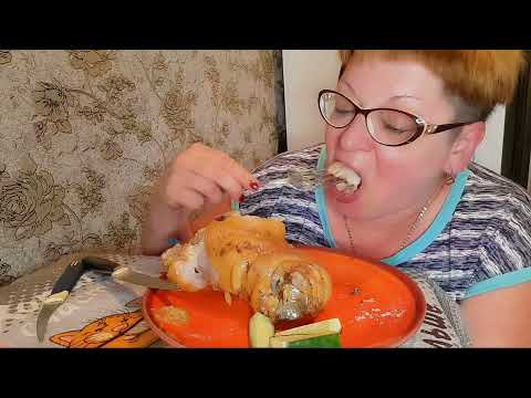 Видео: пожрем/Мукбанг рулька и огурец/обжор и разговоры на камеру