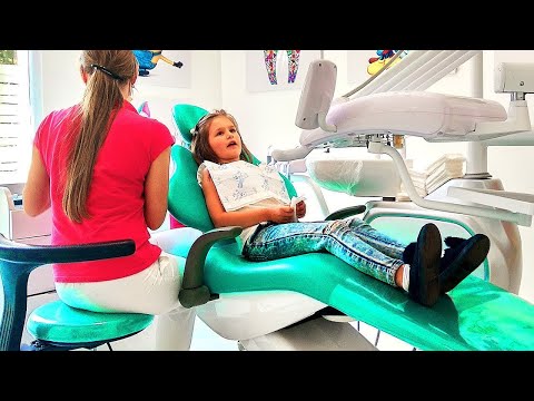 Видео: Не хочу ИДТИ К СТОМАТОЛОГУ ! Почему ЯНА  У СТОМАТОЛОГА Лечим зубы Скетчи от Yana