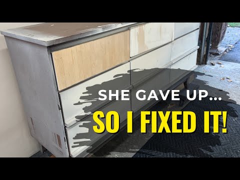 Видео: УДИВИТЕЛЬНАЯ переделка комода Nasty MCM Laminate, которую я получил БЕСПЛАТНО!