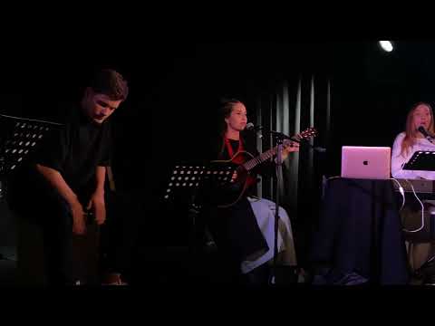 Видео: "Ягода - Вьюга" // Летний квартирник 26.08.23 // Юля Кошкина и Ксюша Зануда