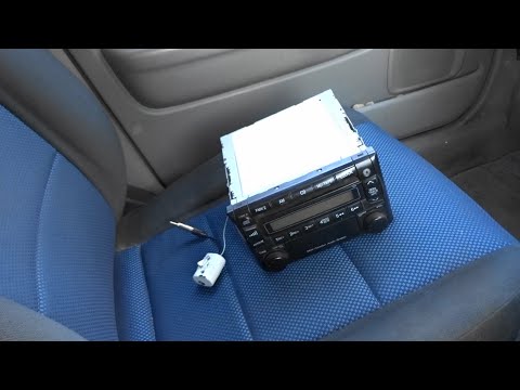 Видео: Фонит радио при включении видеорегистратора. Подключение любого гаджета без вмешательства в проводку