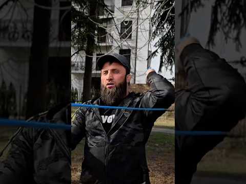 Видео: Тренировка со жгутом: три простых упражнения для любой локации.