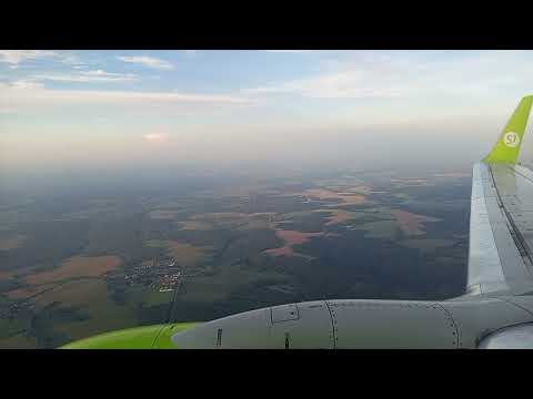 Видео: Успешная посадка Boeing 737-800 в аэропорт Домодедово