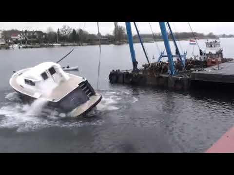 Видео: Elling - тестовый переворот яхты на 360 градусов (оверкиль)