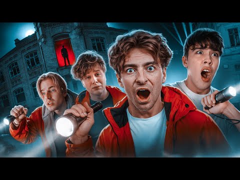 Видео: ПУГАЕМ ДРУГА В СТРАШНОЙ ЗАБРОШКЕ ! *Пранк*