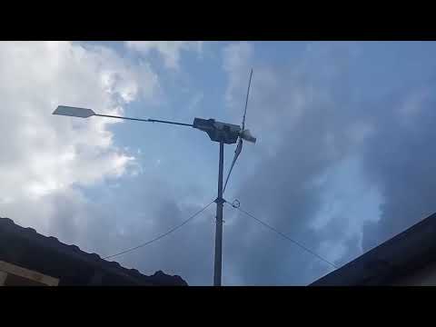 Видео: Показания ветрогенератора из асинхронного двигателя на постоянных магнитах