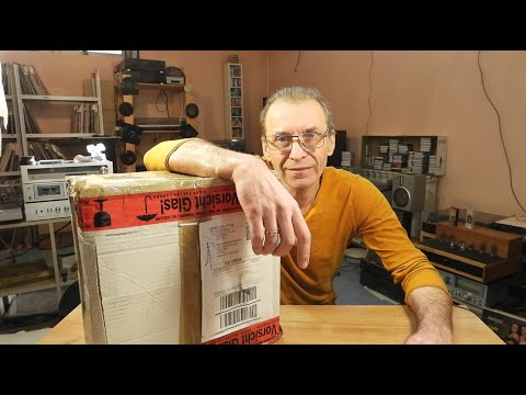 Видео: Распечатывает Посылку с Винилом из Германии. Вместе посмотрим что пришло.