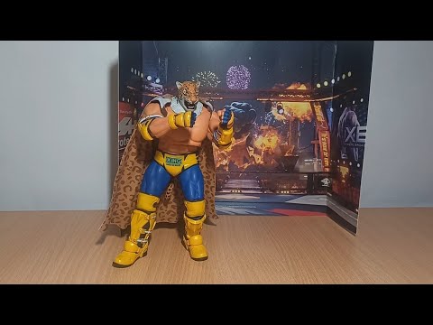 Видео: Обзор на фигурку King из Tekken 7 "Storm Collectibles" Bandai