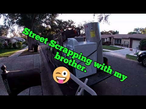 Видео: Два старика и грузовик... Что может пойти не так!