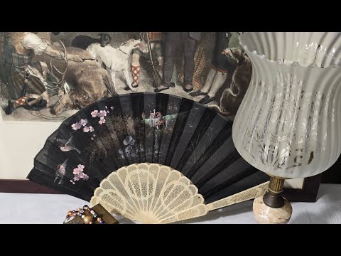 Видео: Цветные литографии на блошином рынке, веера из слоновой кости и загадочный браслет