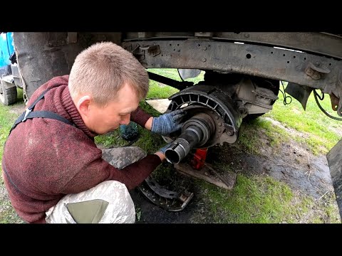 Видео: Ремонт ЗиЛа  идет полным ходом, обслуживание и замена рессор ЗИЛ ММЗ 554 самосвал колхозник ремонт!
