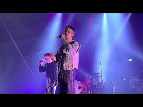 Видео: Молец Асикс Арена