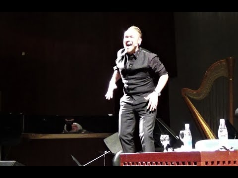 Видео: МАКСИМ АВЕРИН - "ГОСТЬ У ЦЫГАНОВЫХ" (стихотворение) - ММДМ, 15.10.17 г.