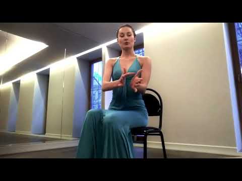 Видео: ПЛАСТИКА РУК / упражнения для развития выразительности кистей рук / Школа Пластики