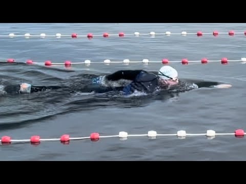 Видео: Плавание в открытой воде | техника дыхания и контроля направления движения