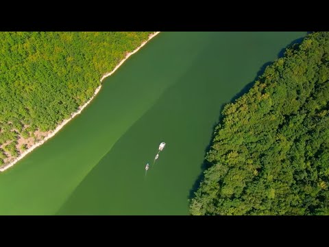 Видео: Духот и раскошноста на струшкото село Глобочица