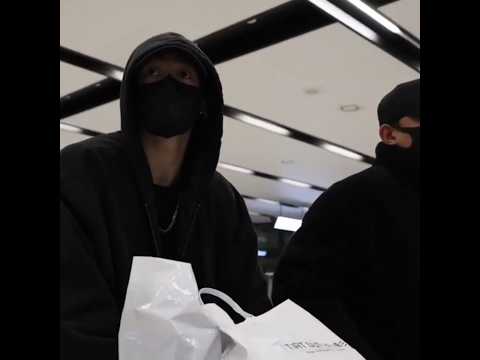Видео: Чонгук прилетел в Корею из Японии10.11.25.❤ #bts  #jungkook