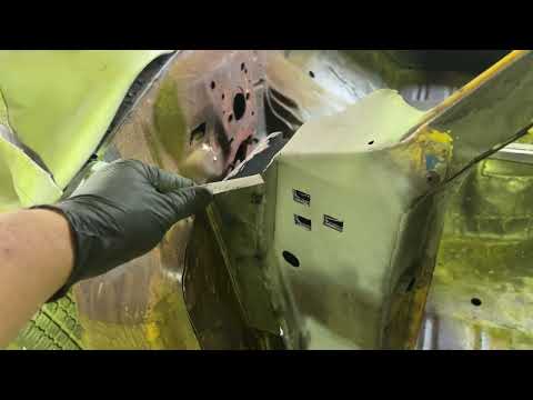 Видео: Mustang 1970. Restoration. Рязане, кърпене и още изненади под боята 80/9999
