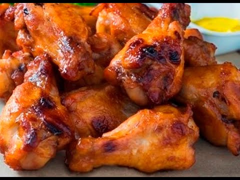 Видео: Курячі крильця запечені у духовці.🍗(Chicken wings baked in the oven.)