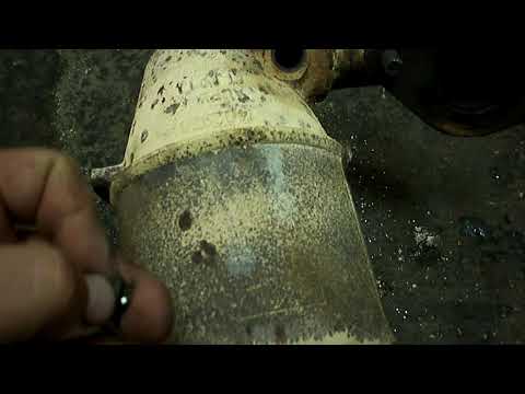 Видео: Как снять выпускной коллектор Ford Fusion.