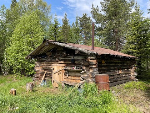 Видео: Пешком туда добраться ОЧЕНЬ СЛОЖНО! Поход на таёжную реку в старинные избы промысловиков.(часть 1)