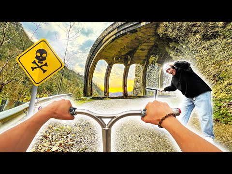 Видео: ОТ ПЕРВОГО ЛИЦА ПО ЗАБРОШЕННОЙ ДОРОГЕ В СОЧИ НА САМОКАТЕ