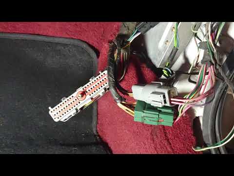 Видео: Тестирование катушки зажигания Ford Mustang TFI 5.0L — неисправная катушка или неисправный компью...