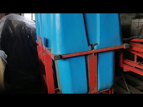 Видео: Ремонт навісного оприскувача 800л.Трісла бочка