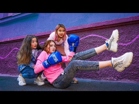 Видео: РАЗБОРКИ ЗА ШКОЛОЙ!!! МАШУ ХОЧЕТ ПРОУЧИТЬ БЫВШАЯ КИРИЛЛА!!!