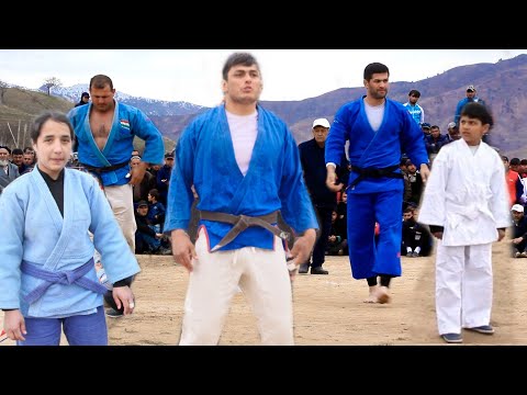 Видео: Гуштини Хисор 2021 д САНГЧАШМА ПОЛНИ ВЕРСИЯ- ГАЗАЛ МУХСИН ХУРШЕД ХАКНАЗАР МЕХРОНА ХОЧИ АЧОИБ ТВ 2021