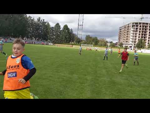 Видео: ДЮСШ Здолбунів 2015 -Полісся кідс 2 1 тайм. Звягель 20.09.2025