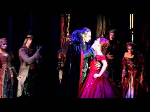 Видео: Бал у вампиров