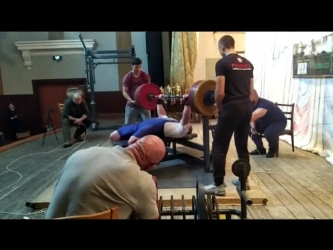 Видео: Жим лёжа, правильная подготовка к соревнованиям. Что надо делать за две недели до соревнований?