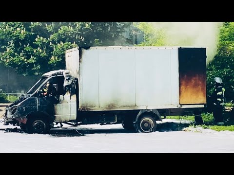 Видео: Газель СГОРЕЛА полностью во дворе Рязани.Дягилево