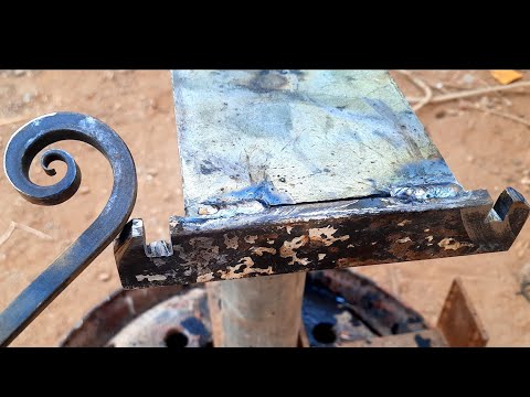 Видео: Как сделать ручной инструмент для гибки железа
