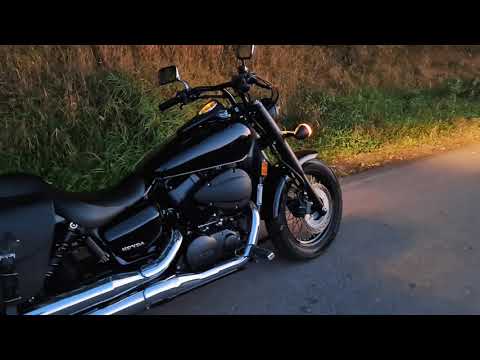 Видео: 2015 Honda Shadow Phantom (VT 750) | Overview (Обзор) SFX Motors