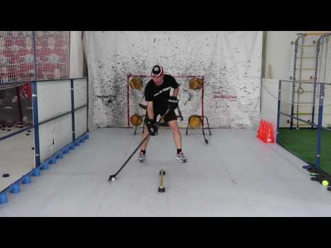 Видео: Работа с клюшкой.