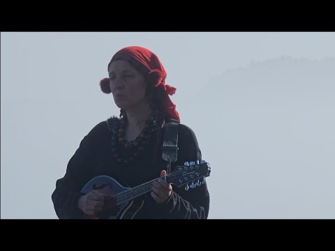 Видео: Ольга Арефьева Vaenner och fraender Други и родные