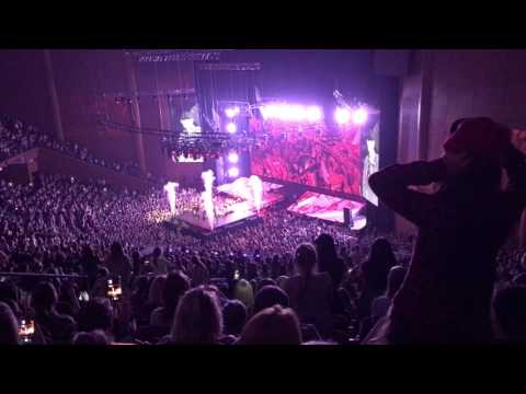 Видео: Егор Крид Крокус Сити Холл Москва Самба Белого Мотылька 2017.03.07.