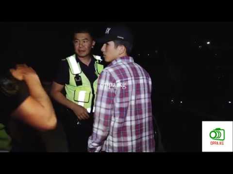 Видео: Видео, как сотрудники УПСМ задержали гонщика в Бишкеке