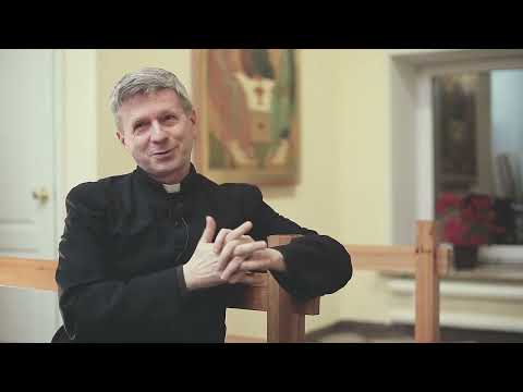 Видео: Католический священник о том, как облегчить боль другого, сострадании к дьяволу и работе экзорцистов